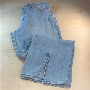 Hollister Woman’s Light Blue Straight Jeans Split Front Leg Sz 11R